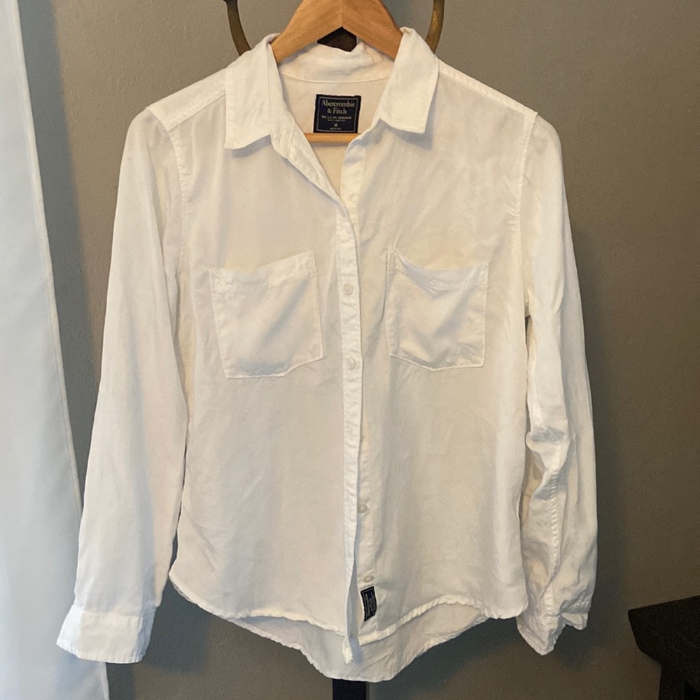 Abercrombie & Fitch White Button Up Long Sleeve Shirt
